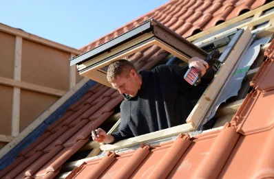 Pose de fenêtres de toit Velux à Combertault